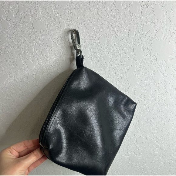 Vintage Cadillac Logo, Black Leather, Zipper, Belt Clip, Bag, Pouch, lined faux - Picture 5 of 11